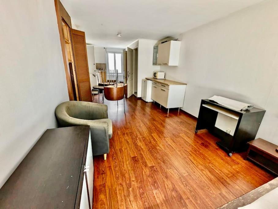 Studio Spacieux - Calme & Tout Equipe Avec Wifi Grenoble Bagian luar foto