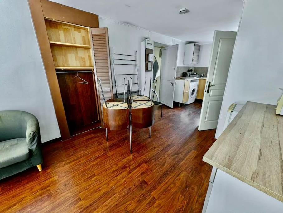 Studio Spacieux - Calme & Tout Equipe Avec Wifi Grenoble Bagian luar foto